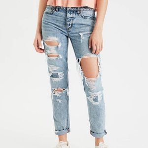 American Eagle Tomgirl Button Fly Ripped Patched Light Wash Jeans Plus 20